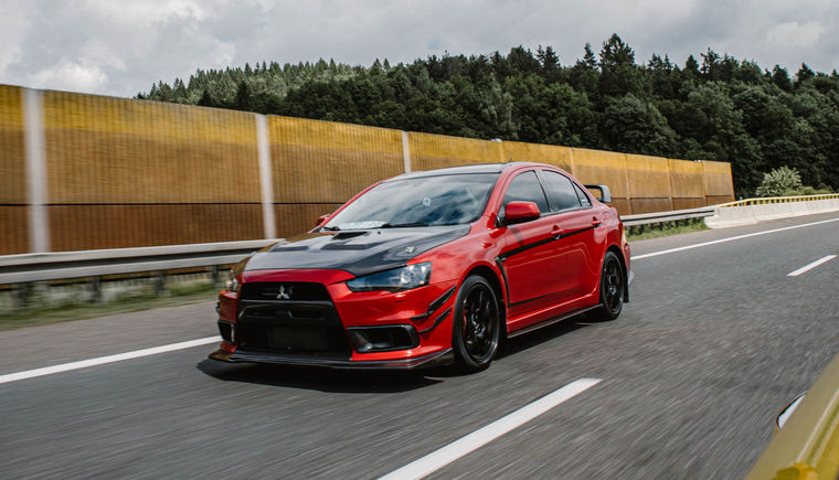 MITSUBISHI Lancer Evolution X