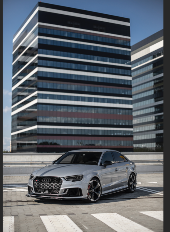 AUDI RS3 Sedan