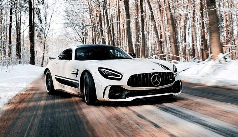 MERCEDES AMG GTR