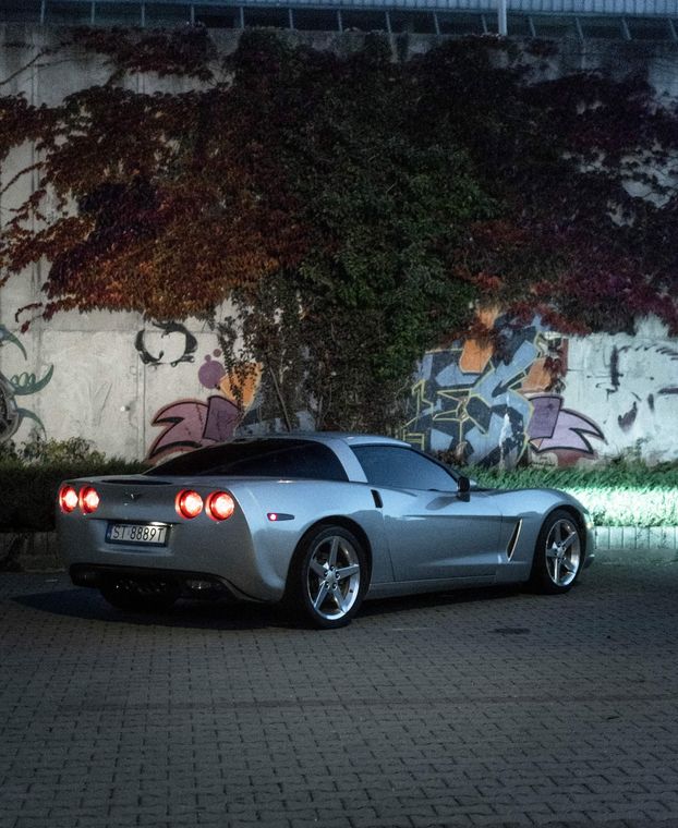 CHEVROLET Corvette