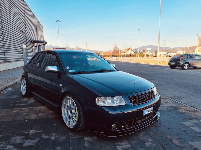 AUDI S3 8L