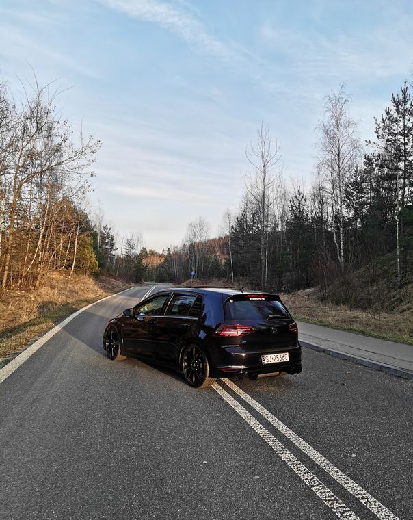 VW Golf 7r