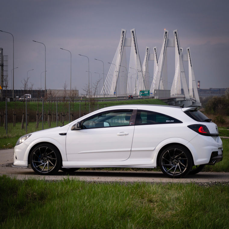 OPEL Astra H OPC-2