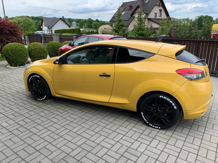 RENAULT megane 3 coupé rs