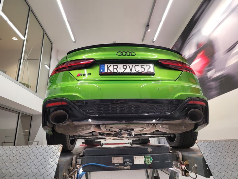 AUDI RS5 JAVAGREEN