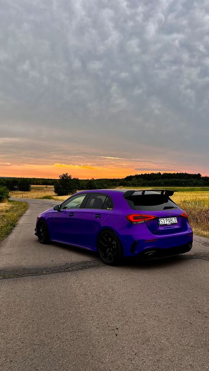 MERCEDES Benz A35 AMG