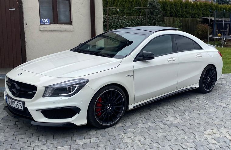 MERCEDES CLA45 AMG