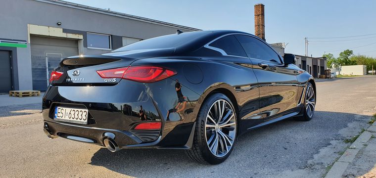INFINITI Q60S
