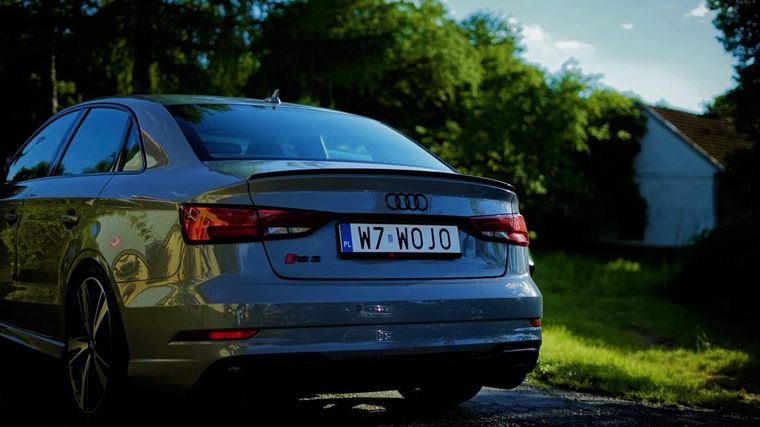 AUDI RS3, limousine, nardo grey